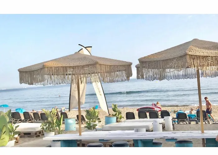 Beachfront - Beachside With Stunning Sea Views *