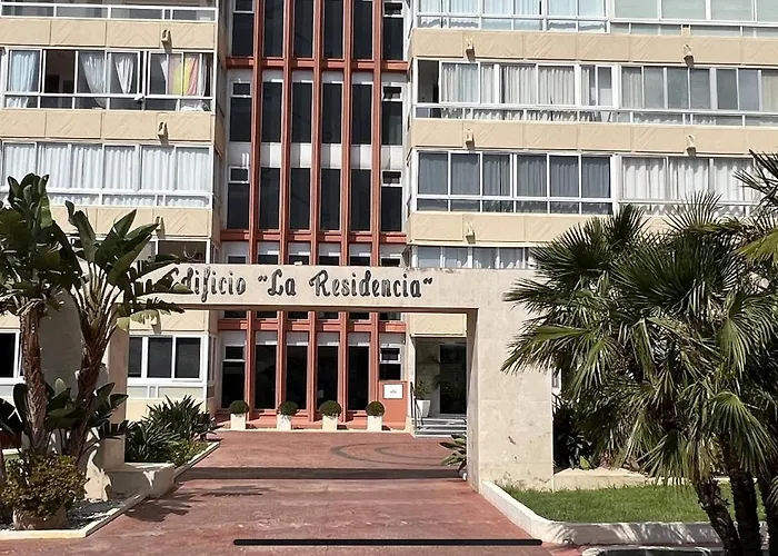 Beachfront - Beachside With Stunning Sea Views Διαμέρισμα Μαρμπέλλα