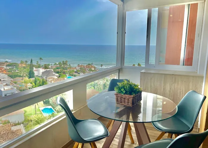 Beachfront - Beachside With Stunning Sea Views Διαμέρισμα Μαρμπέλλα