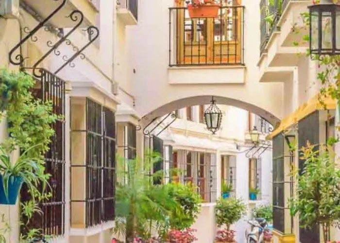 Beachfront - Beachside With Stunning Sea Views Διαμέρισμα