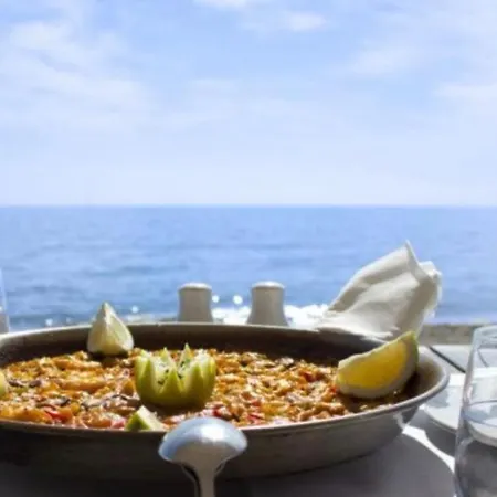 Beachfront - Beachside With Stunning Sea Views