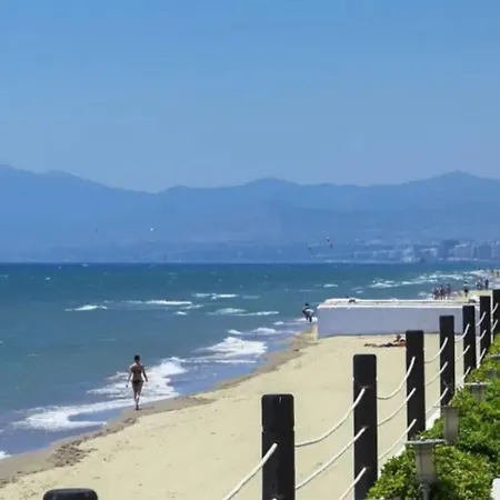 Beachfront - Beachside With Stunning Sea Views Apartment Marbella