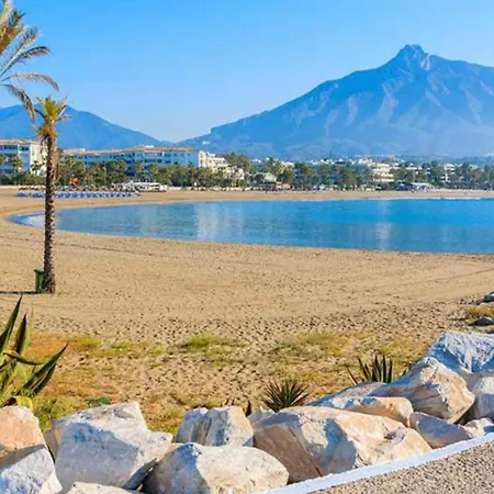 Beachfront - Beachside With Stunning Sea Views Apartment