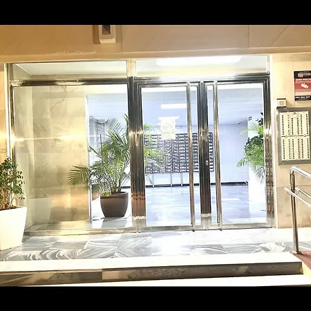 Beachfront - Beachside With Stunning Sea Views Apartment Marbella