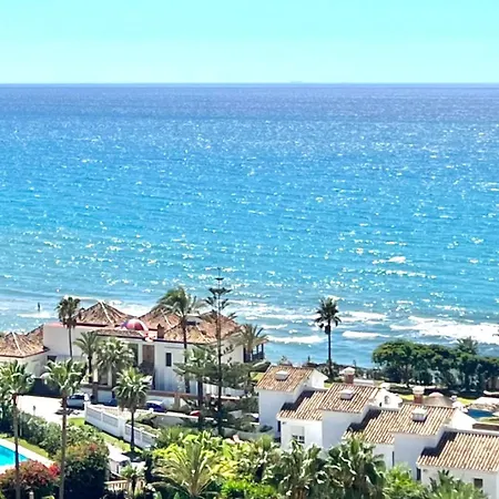 Beachfront - Beachside With Stunning Sea Views