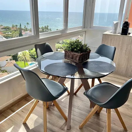 Beachfront - Beachside With Stunning Sea Views