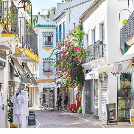 Beachfront - Beachside With Stunning Sea Views Marbella