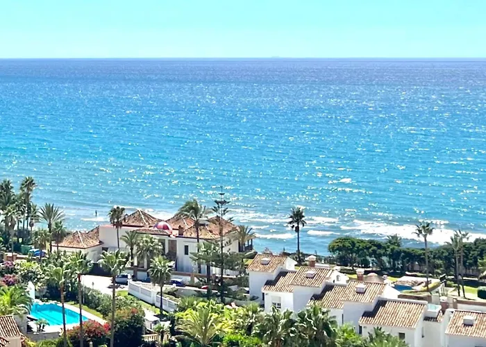 Beachfront - Beachside With Stunning Sea Views