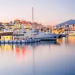 Apartman Beachfront - Beachside With Stunning Sea Views