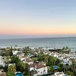 Beachfront - Beachside With Stunning Sea Views Apartman